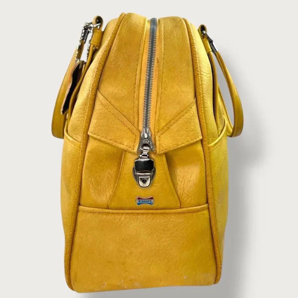 American Tourister true mid